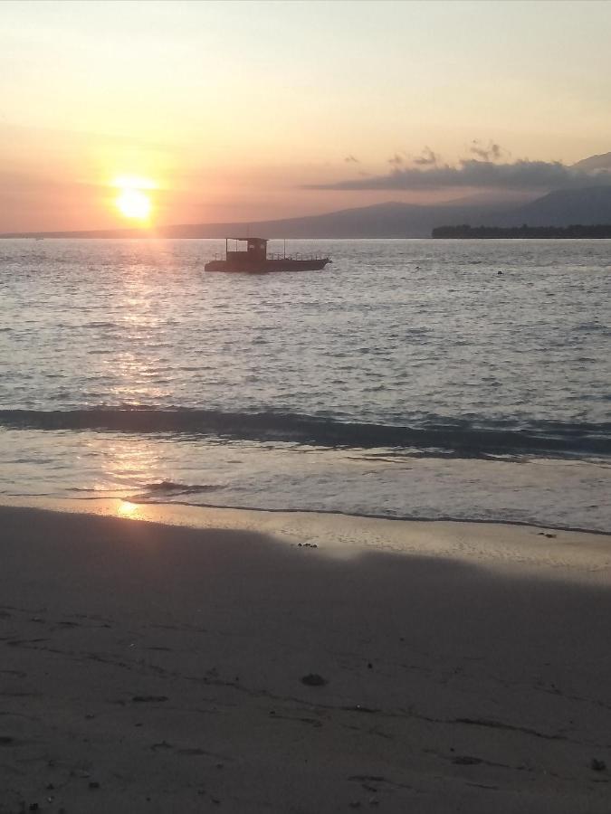 Family Bungalow Gili Meno Ngoại thất bức ảnh