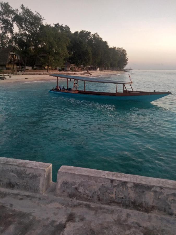 Family Bungalow Gili Meno Ngoại thất bức ảnh